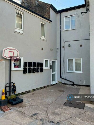 1 Bedroom Flat To Rent In Waterloo Road, Stoke On Trent, ST6