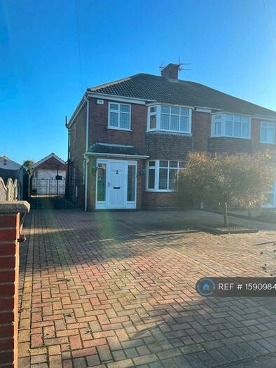 3 Bedroom Semi-Detached House To Rent In Rosemary Avenue, Grimsby, DN34