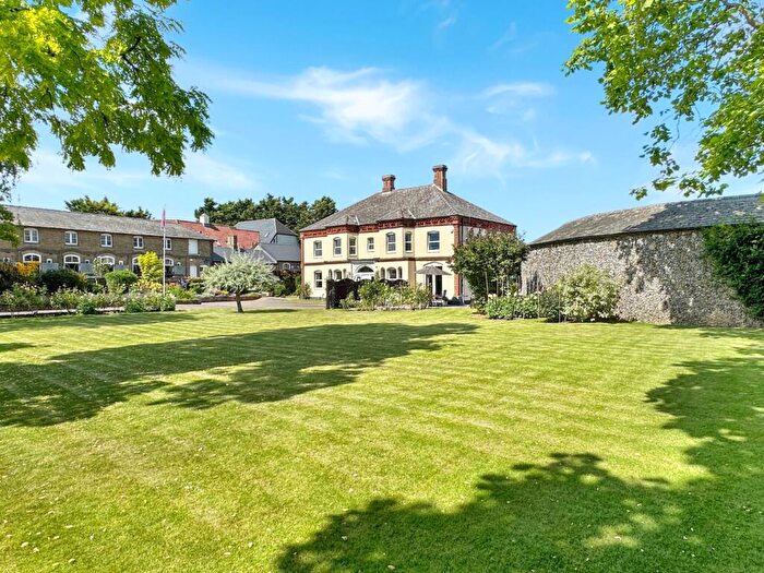 5 Bedroom Detached House For Sale In St. Marys Square, Newmarket, CB8
