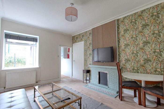 2 Bedroom Flat To Rent In Duke Street, Hawick, TD9