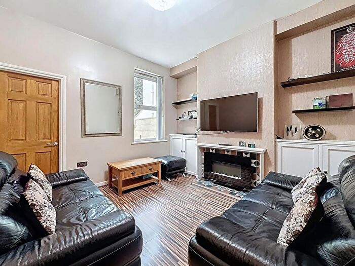 3 Bedroom Terraced House For Sale In Moorland Road, Splott, Cardiff, CF24