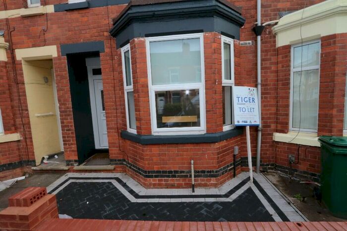 5 Bedroom Terraced House To Rent In Gulson Road, Coventry, West Midlands, CV1