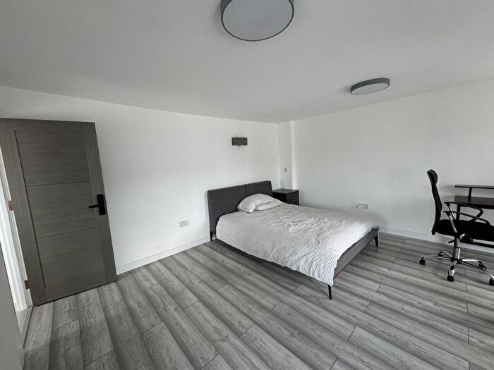 Studio To Rent In Harefields, Oxford, OX2