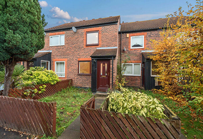 2 Bedroom Terraced House To Rent In Lovell Place, London, SE16