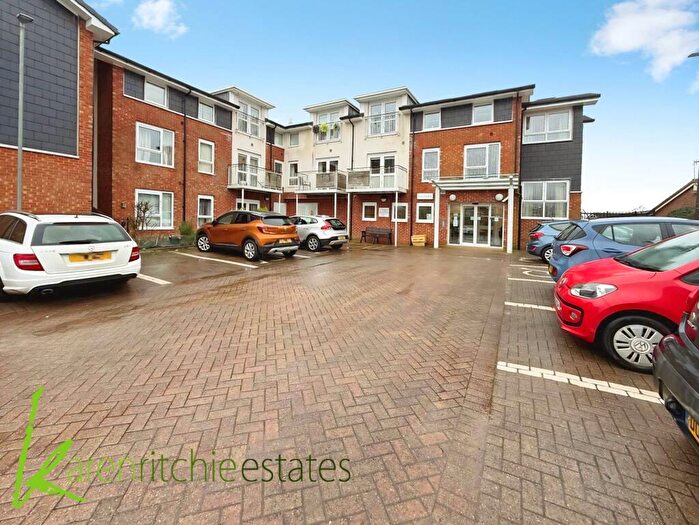 2 Bedroom Apartment For Sale In Manor Gardens, Harwood, BL2