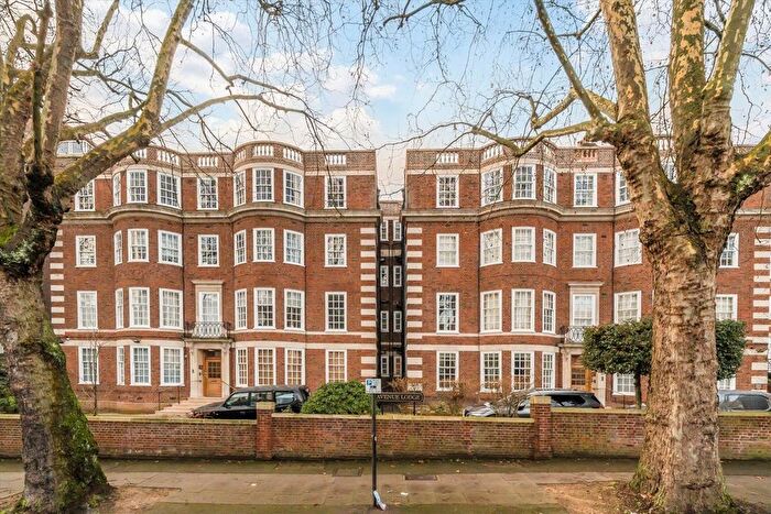 2 Bedroom Flat For Sale In Avenue Road, St John's Wood, NW8