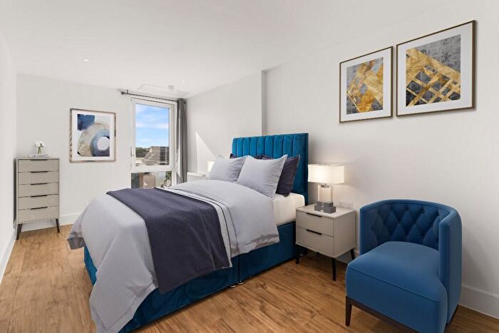 2 Bedroom Apartment To Rent In Station Approach, Epsom, Surrey, KT19