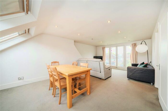 4 Bedroom Semi-Detached House To Rent In Thornton Road, London, SW12