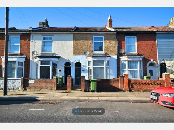 3 Bedroom Terraced House To Rent In Stamshaw Road, Portsmouth, PO2