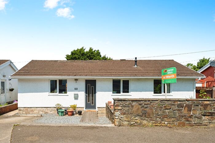 3 Bedroom Detached Bungalow For Sale In Pencaerfenni Lane, Crofty, Swansea, SA4