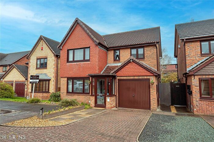 4 Bedroom Detached House For Sale In Durlston Close, Amington, Tamworth, Staffordshire, B77