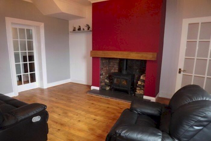 2 Bedroom Flat To Rent In Tadema Road, South Shields, NE33