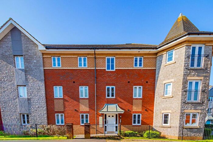 2 Bedroom Apartment To Rent In Latimer Close, Bristol, BS4