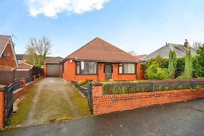 3 Bedroom Bungalow For Sale In Park Road, Westhoughton, Bolton, Greater Manchester, BL5