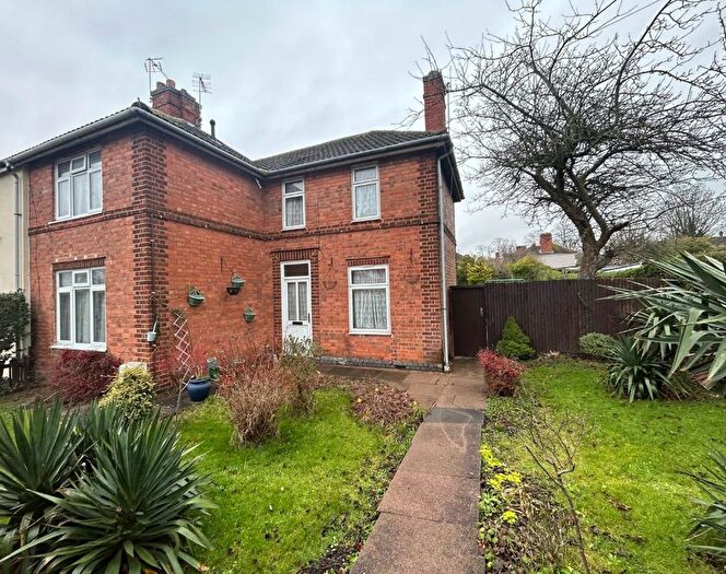 3 Bedroom Semi-Detached House For Sale In The Langhill, Near St Saviours Road, Leicester, LE5