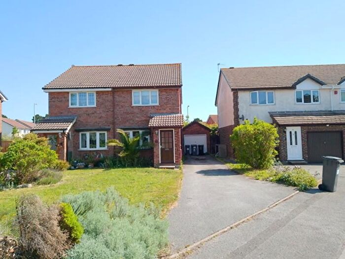 2 Bedroom Property For Sale In Elise Close, Bournemouth, BH7