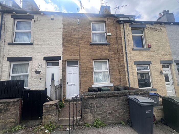 3 Bedroom Terraced House To Rent In Buller Street, Bradford, West Yorkshire, BD4