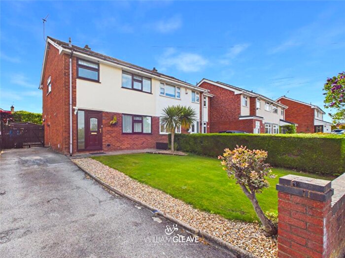 3 Bedroom Semi-Detached House For Sale In Brunswood Green, Hawarden, Deeside, Flintshire, CH5