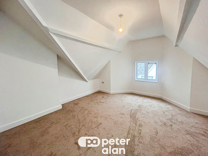 1 Bedroom Flat To Rent In Picton Avenue, Porthcawl, CF36