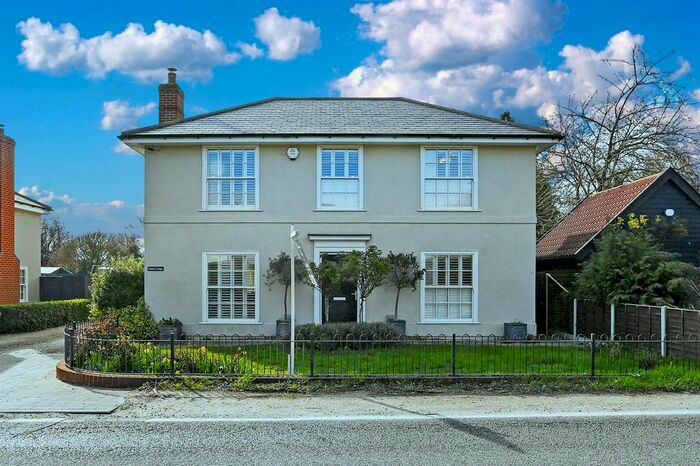 4 Bedroom Detached House For Sale In The Heath, Tattingstone, Ipswich, IP9