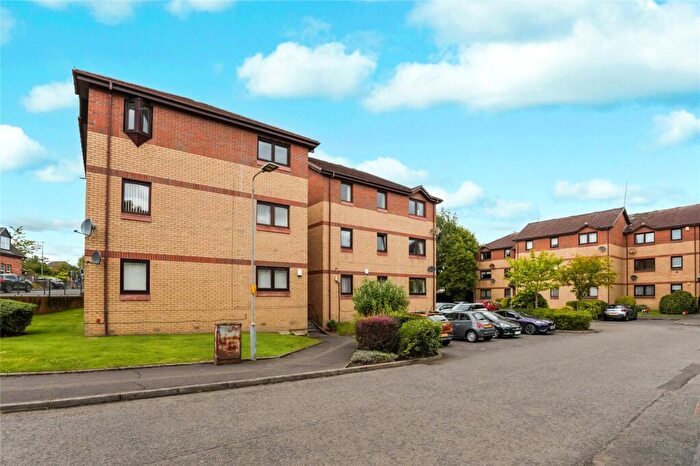 2 Bedroom Flat For Sale In Lochfield Road, Paisley, Renfrewshire, PA2