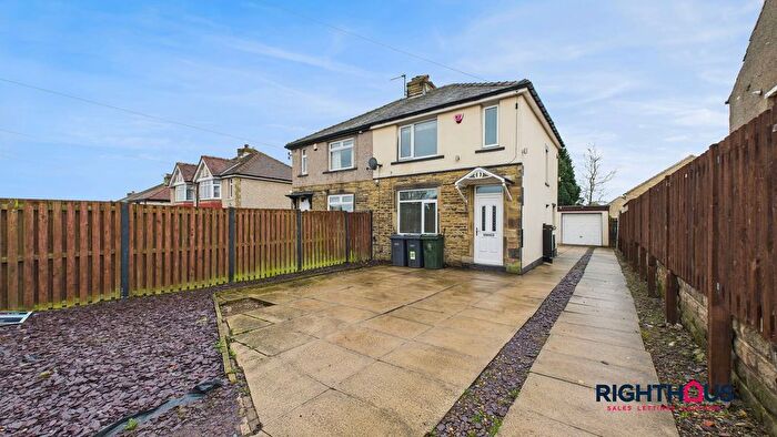 3 Bedroom Semi Detached House To Rent In Cooper Lane, Bradford, BD6