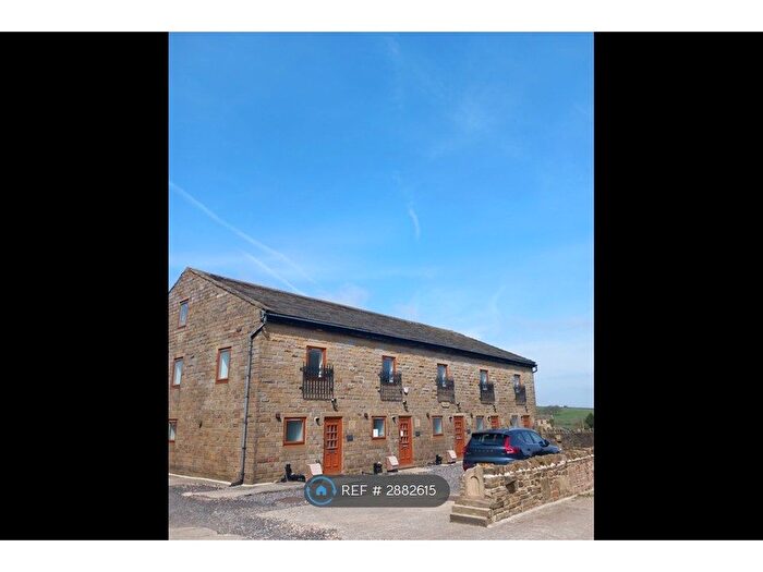 2 Bedroom Terraced House To Rent In The Old Corn Barn, Bradford, BD13