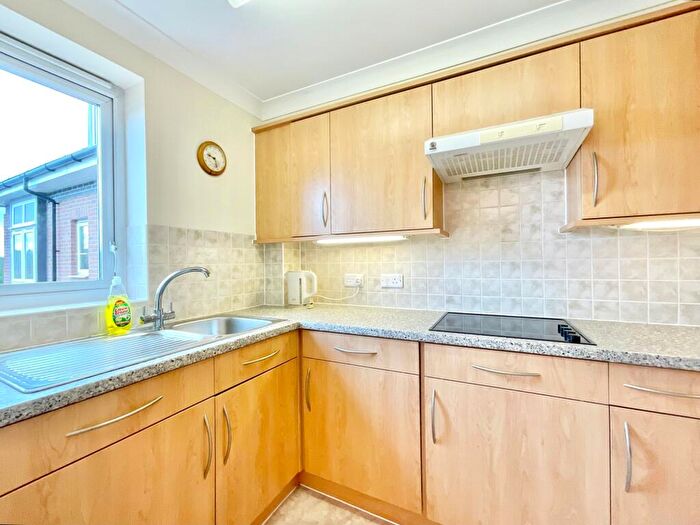 1 Bedroom Flat For Sale In Crown Street, Stone, ST15 - Photo 5