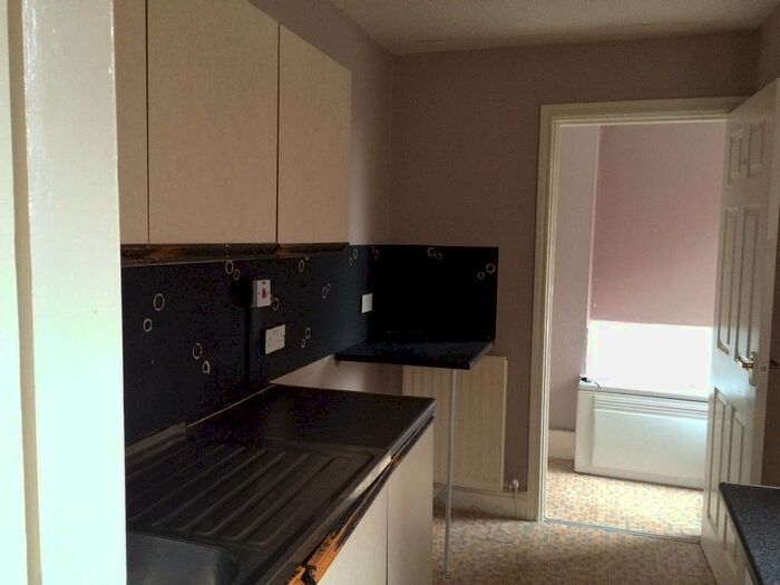 2 Bedroom Flat To Rent In Thompson Rd, Sunderland SR5