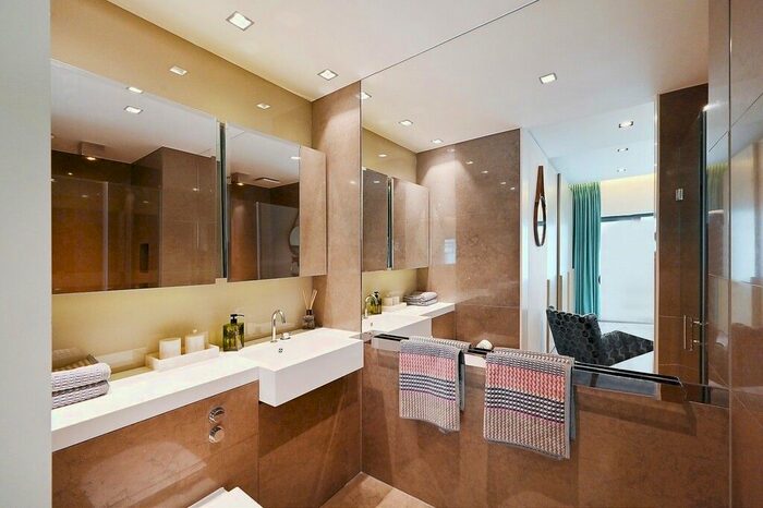 2 Bedroom Flat To Rent In Babmaes Street, St James, SW1Y