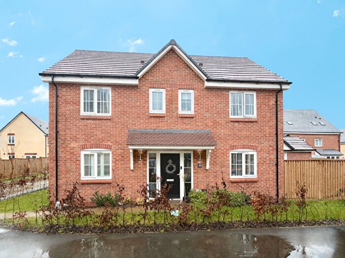 4 Bedroom Detached House For Sale In Fennec Drive, Worksop, S81