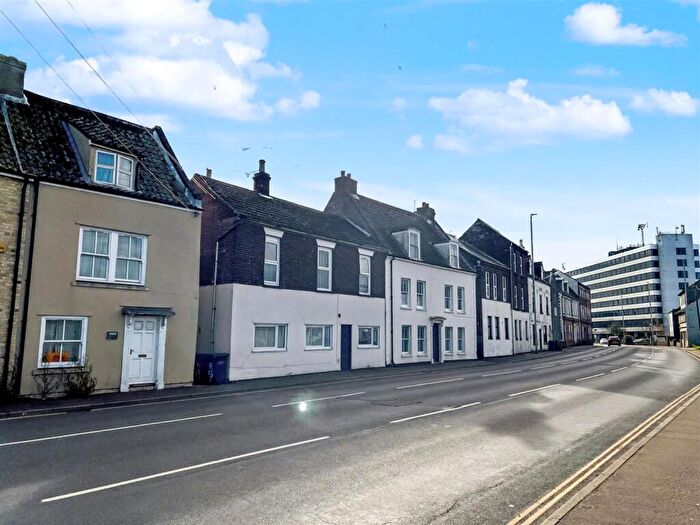 1 Bedroom Apartment To Rent In North Quay, Great Yarmouth, NR30