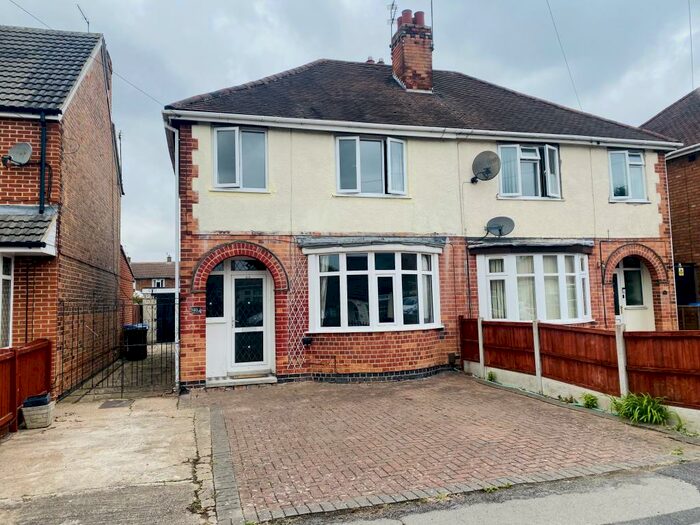 3 Bedroom Semi-Detached House To Rent In Blagreaves Avenue, Littleover, Derby, DE23