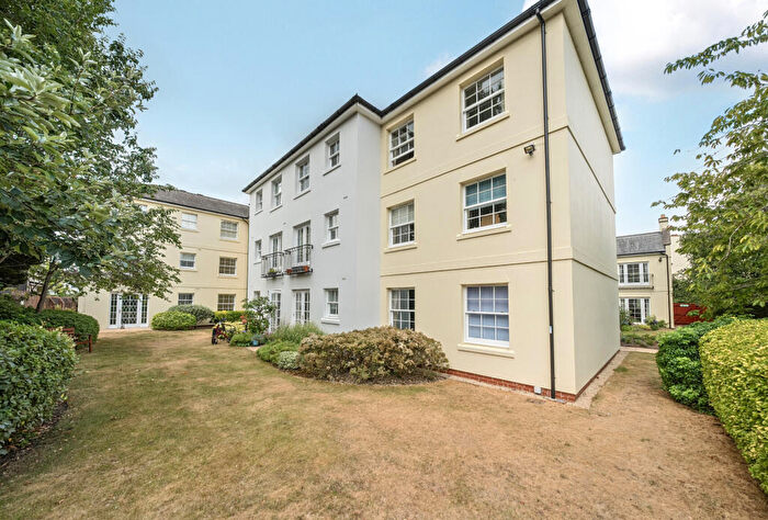 1 Bedroom Apartment For Sale In Commercial Street, Cheltenham, Gloucestershire, GL50