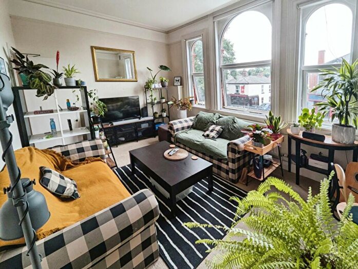 1 Bedroom Apartment To Rent In Wilmslow Road, Manchester, Greater Manchester, M20