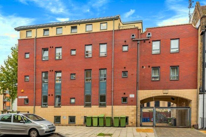 1 Bedroom Flat To Rent In Old Jamaica Road, London, SE16