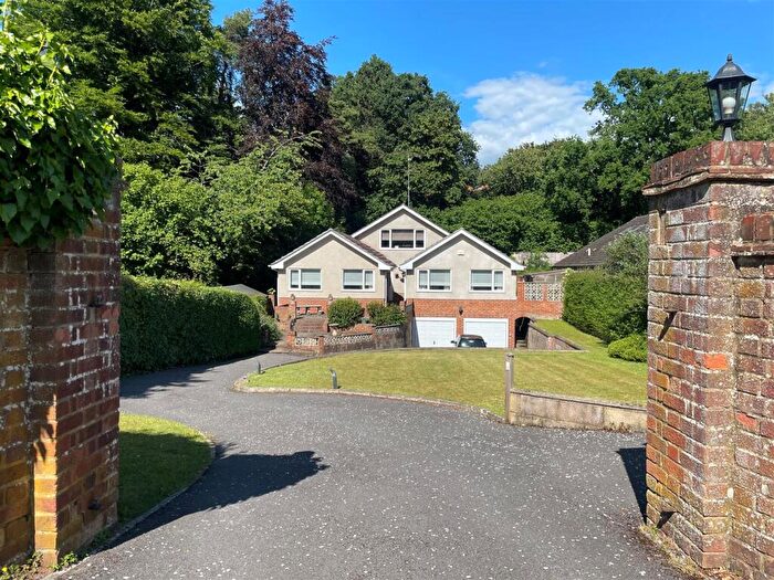 5 Bedroom Detached House For Sale In Shiplake Bottom, Peppard Common, Henley-On-Thames, RG9