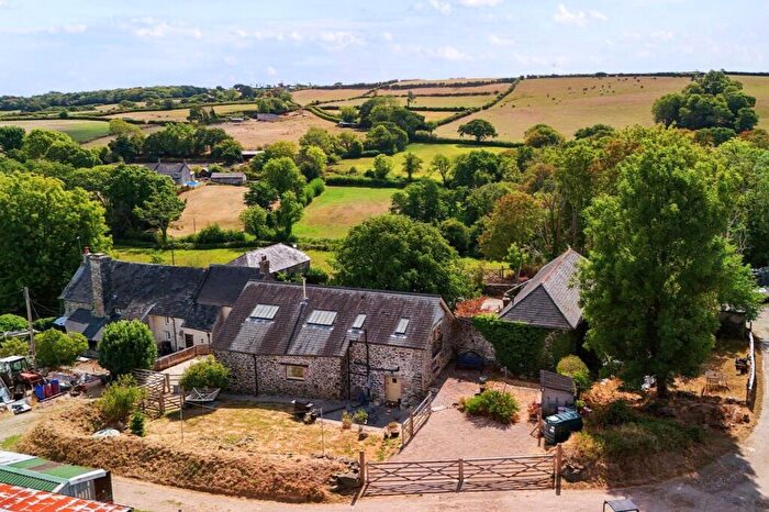 4 Bedroom Detached House For Sale In Swainstone Manor, Ivybridge, Devon, PL21
