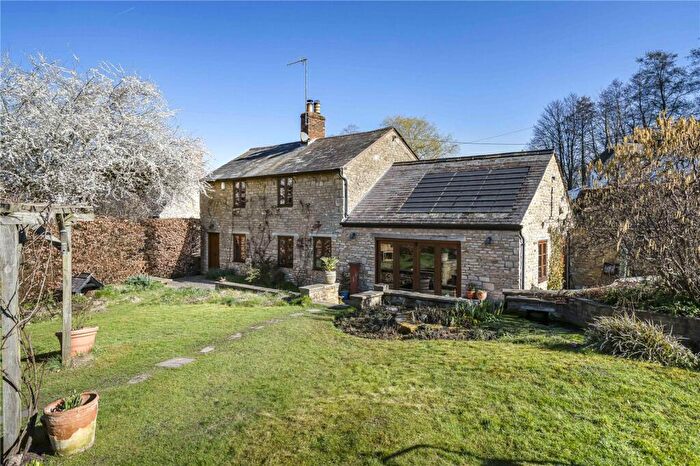 3 Bedroom Detached House For Sale In Water Street, Somerton, Bicester, Oxfordshire, OX25