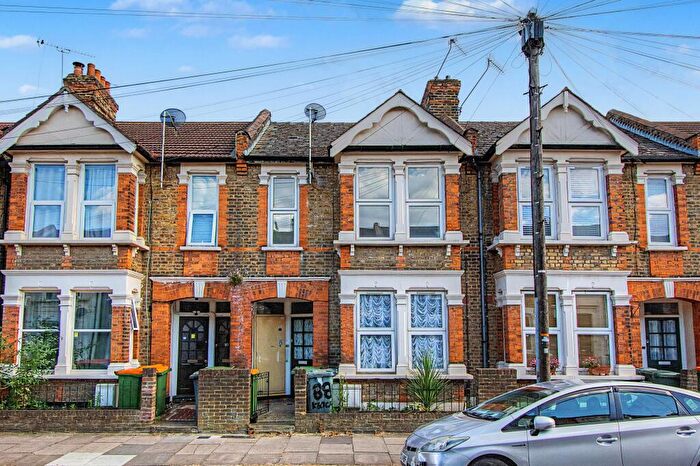 1 Bedroom Flat For Sale In First Floor Flat, Keogh Road, Stratford, London, E15