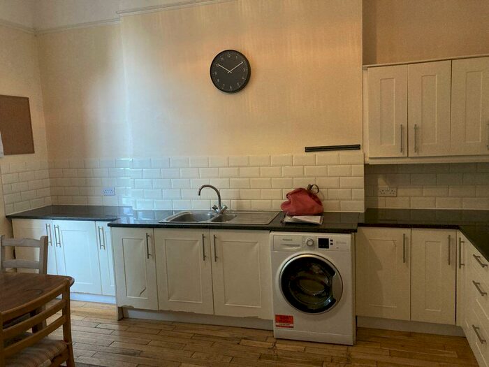 4 Bedroom Flat To Rent In Ref – Pembroke Road, BS8