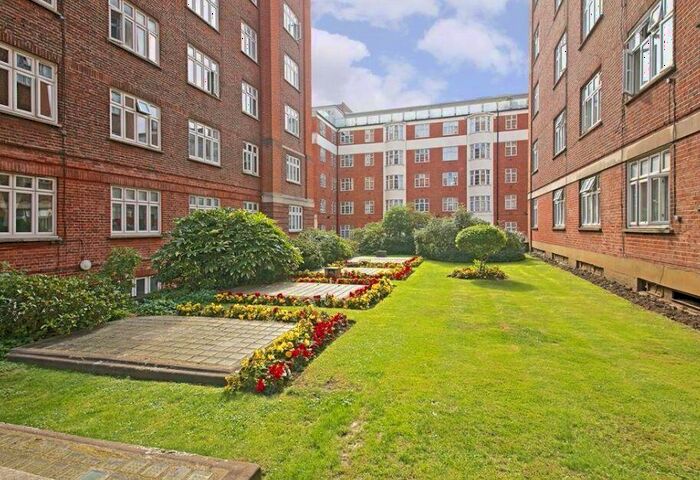 4 Bedroom Apartment To Rent In Grove Hall Court, Hall Road, NW8