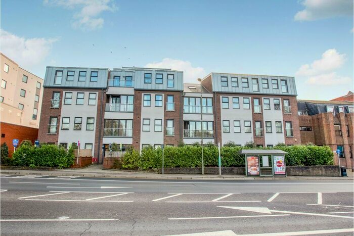 2 Bedroom Apartment To Rent In Admiral House, GU15