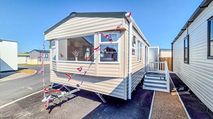 3 Bedroom Mobile/park Home For Sale In Rye Harbour Road, Rye Harbour, Rye, TN31