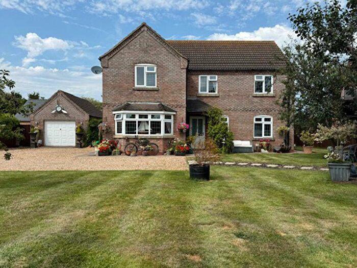 4 Bedroom Detached House For Sale In Main Road, Saltfleetby, LN11
