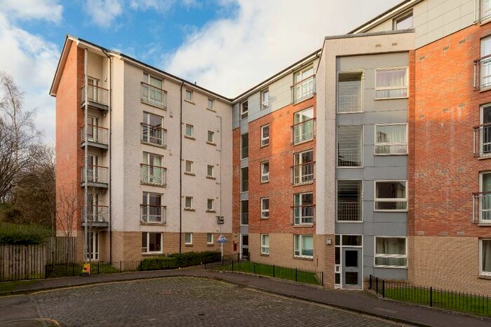 2 Bedroom Flat To Rent In Duff Street, Dalry, Edinburgh, EH11