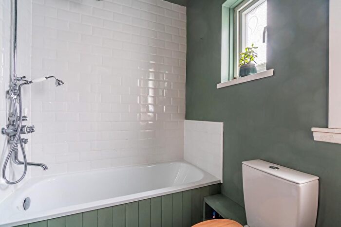 3 Bedroom Terraced House For Sale In Lindley Street, Holgate, York, YO24