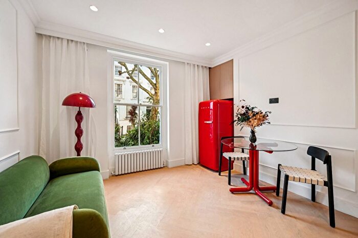 1 Bedroom Flat For Sale In Lonsdale Road, Notting Hill, W11