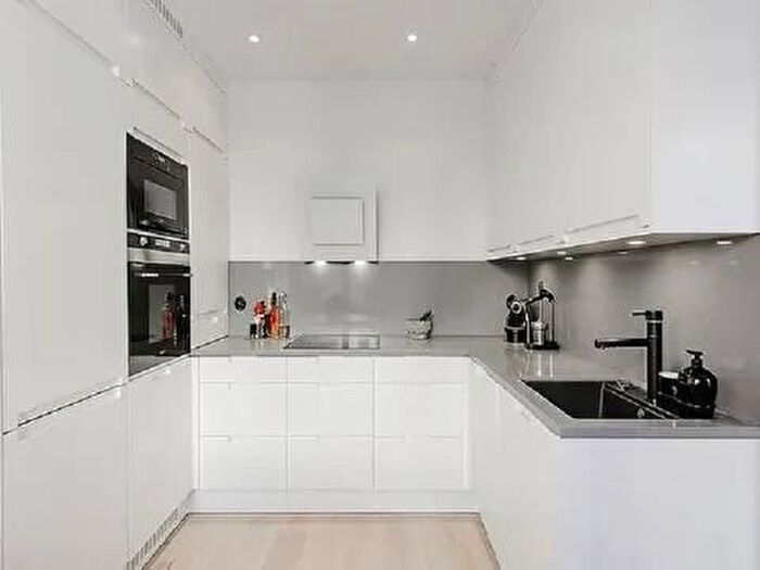 2 Bedroom Flat To Rent In Mill Hill, London, NW7