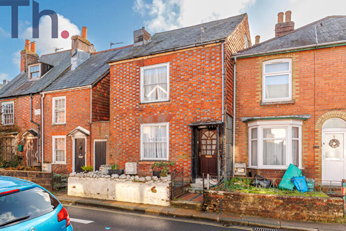 3 Bedroom Terraced House For Sale In Newport, Isle Of Wight, PO30